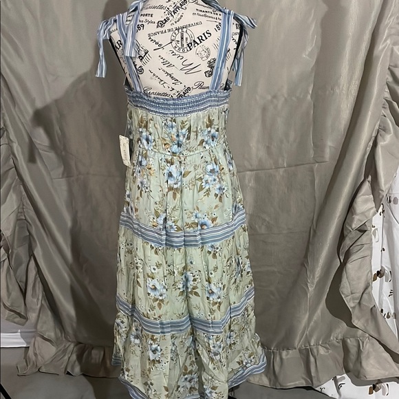 Floral sundress - Picture 3 of 3